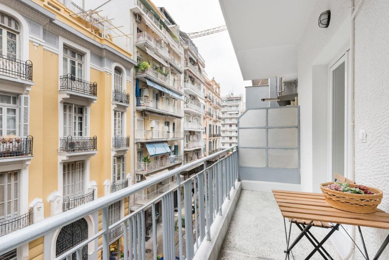 Nat'S Place An Exquisite Home Next To Metro Thessaloniki Exterior photo